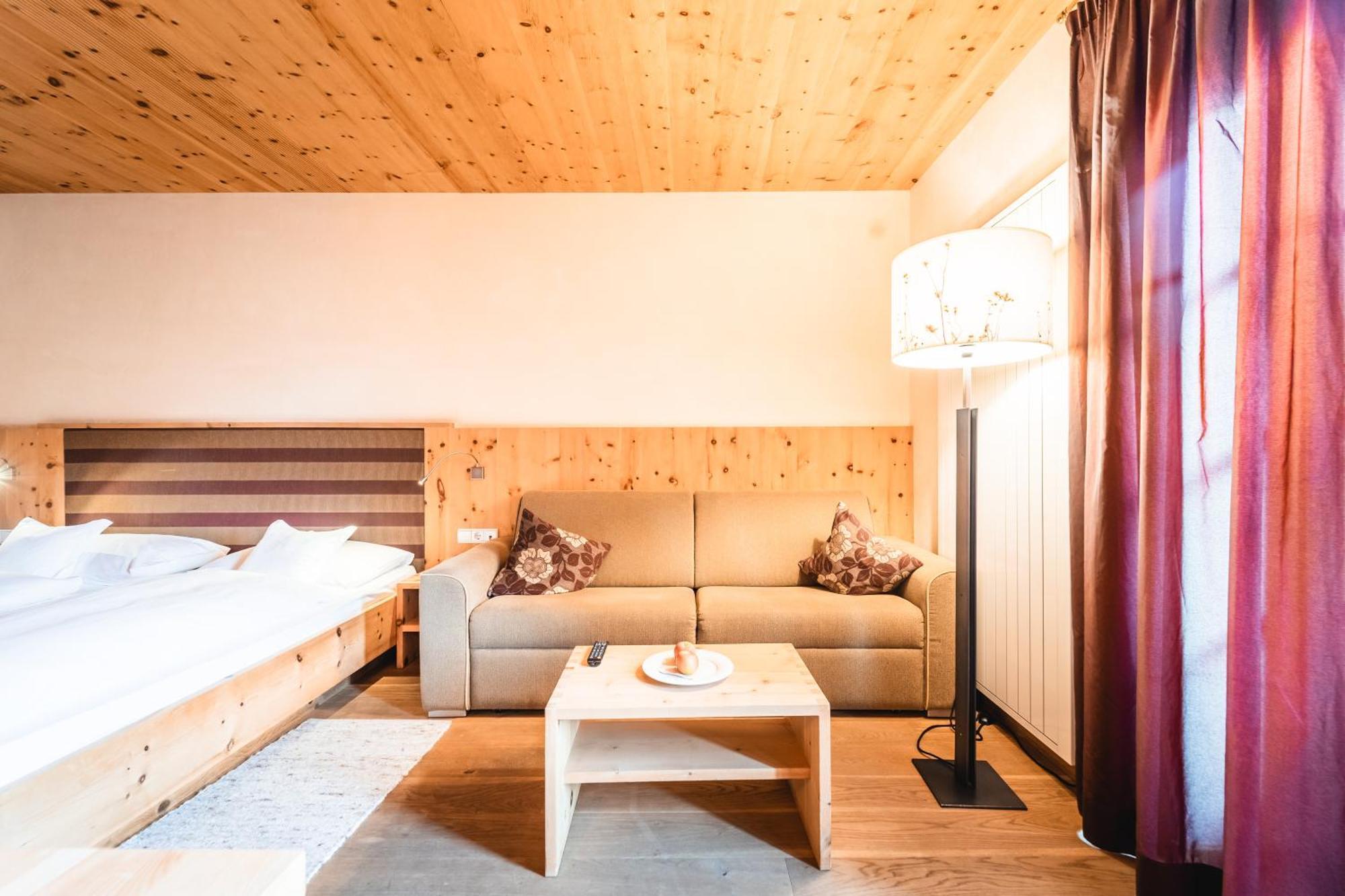 Naturhotel Leitlhof 圣坎迪朵 外观 照片
